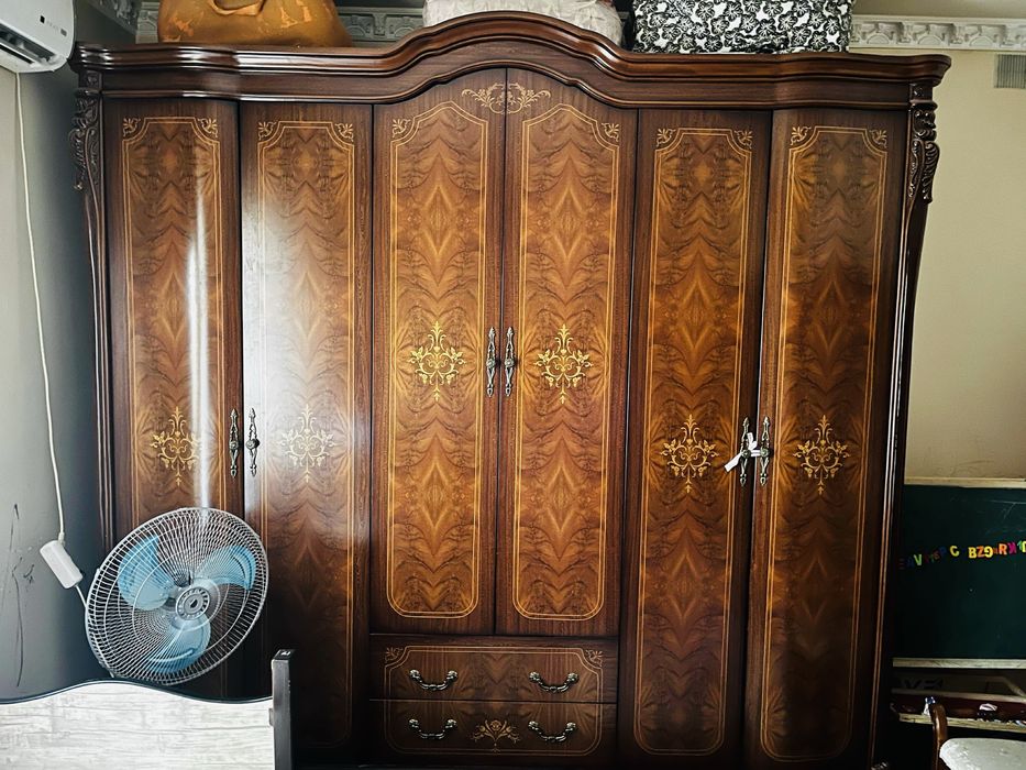 Мебель китайский комплект (хороший)