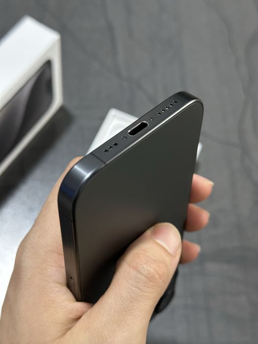 iPhone 15 Pro 96%Baterie Black Titanium 128GB !