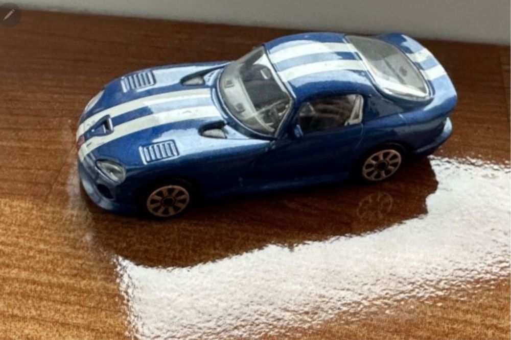 Macheta auto Burago 1/43  Dodge Viper