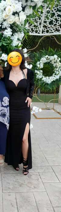 rochie neagra elegantă