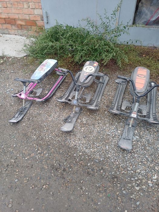 Продам санки новые