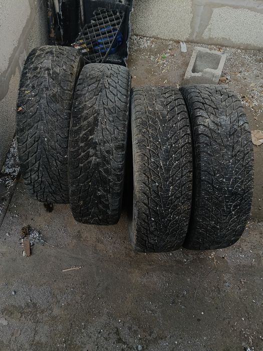 Продам шины в хорошем состоянии 185/65р15