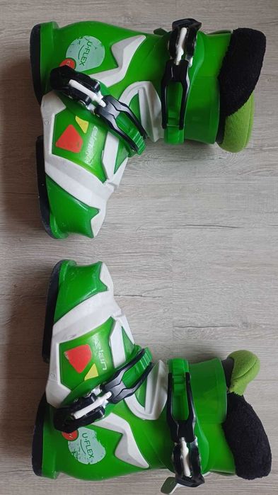 Ски, обувки, каска, очила за деца /може и поотделно/