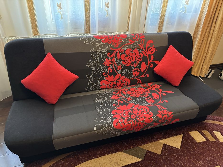 Vand canapea extensibila 3 locuri