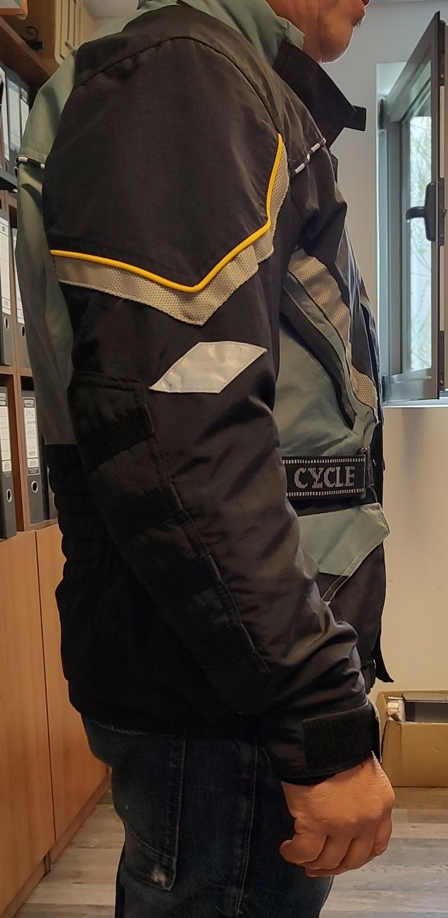 Geaca moto textil Cycle Spirit mărime S in stare foarte buna.