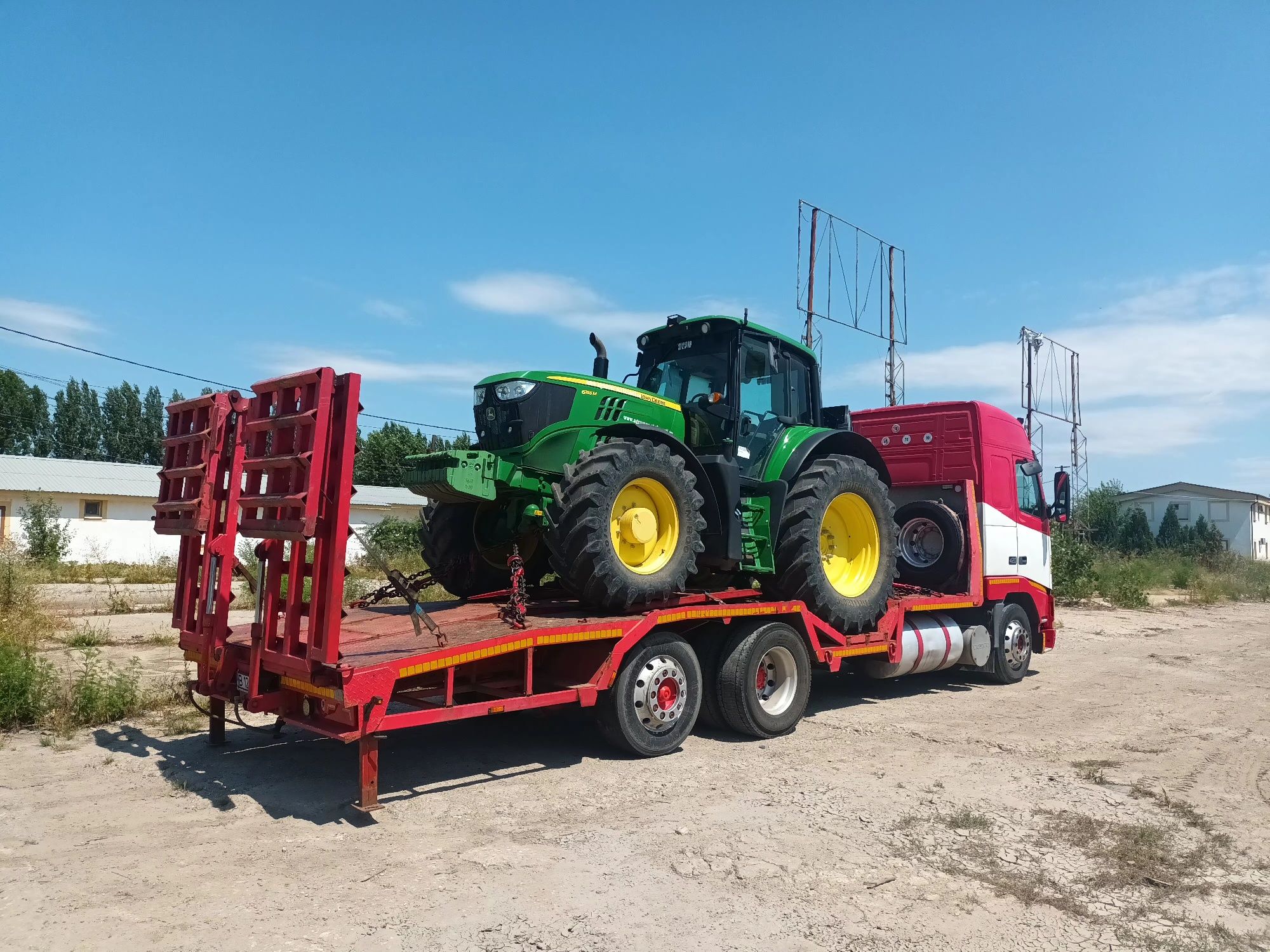 Transport utilaje,,buldoexcavatoare,tractoare...14t util