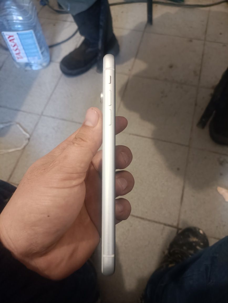 Iphone XR 64 Geg