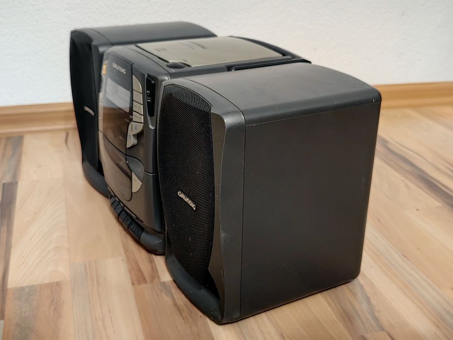 Combină muzicală radio cd casetofon Grundig piese