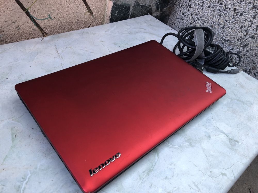Лаптоп Lenovo ThinkPad E530 i3 2350M , 8gb(Ram) SSD 256GB
