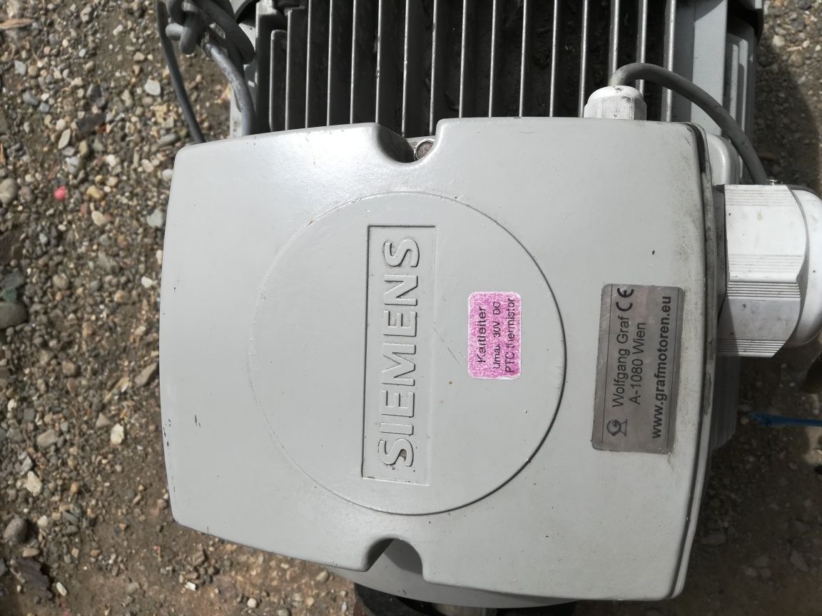 Vând motor electric trifazic siemens, 18, 5kw 3000 ture,