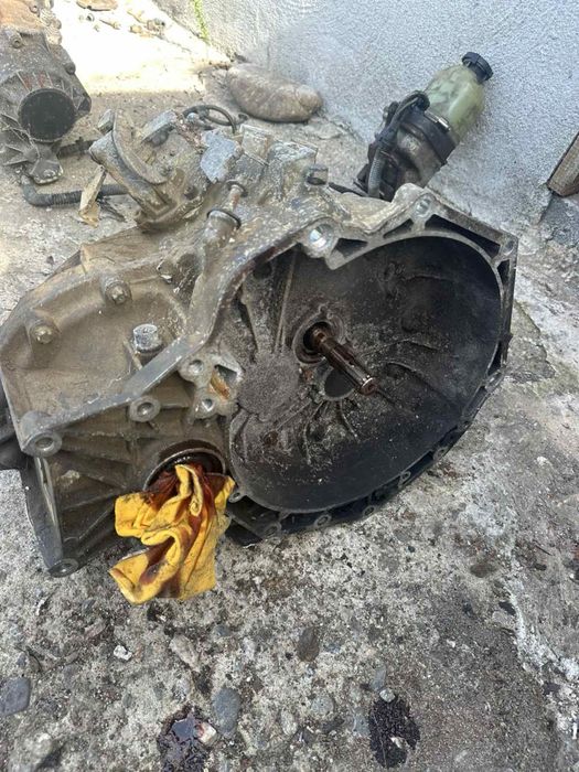 Скоростни кутии за опел 2.0 82 к.с и 101 к.с 5 степенни