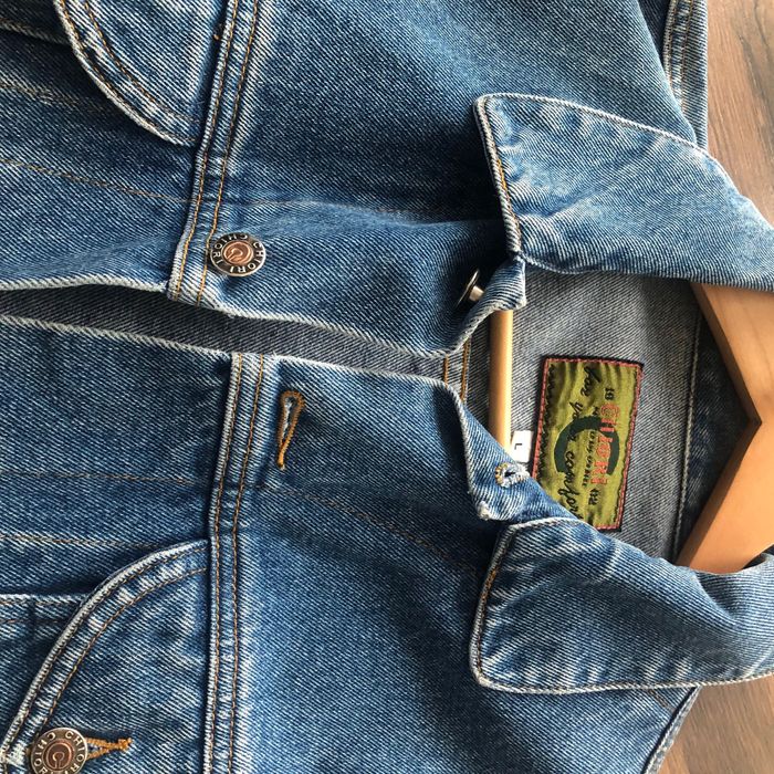 Дънково яке с бултериер куче