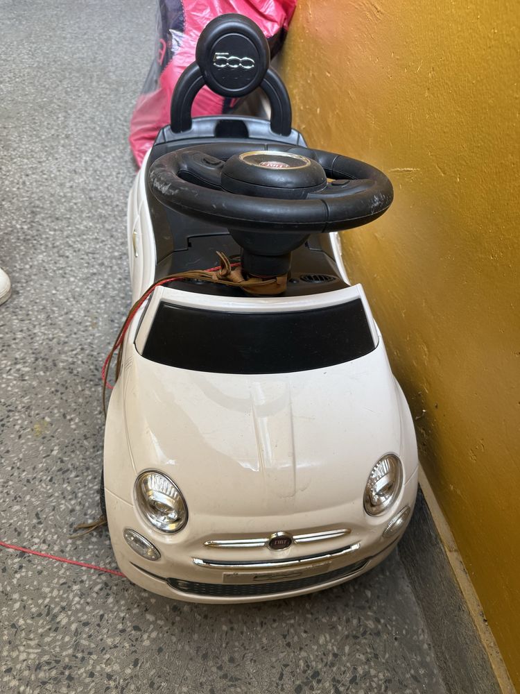 Детска кола за бутане Fiat500 Chipolino
