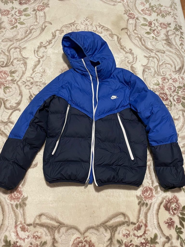 Geaca nike puffer