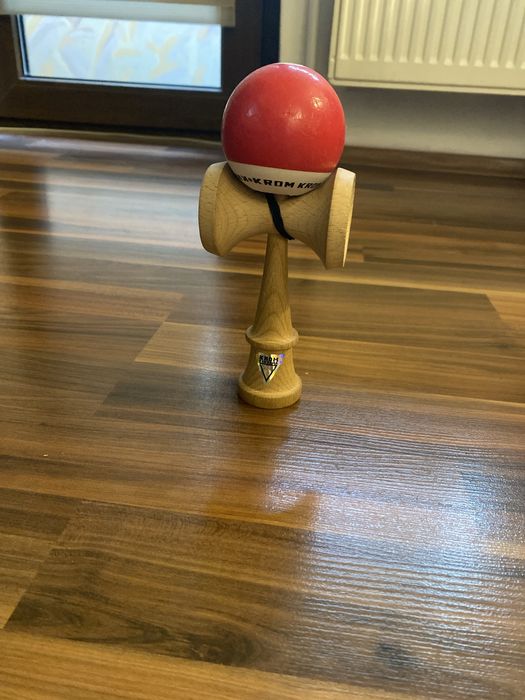kendama krom pop
