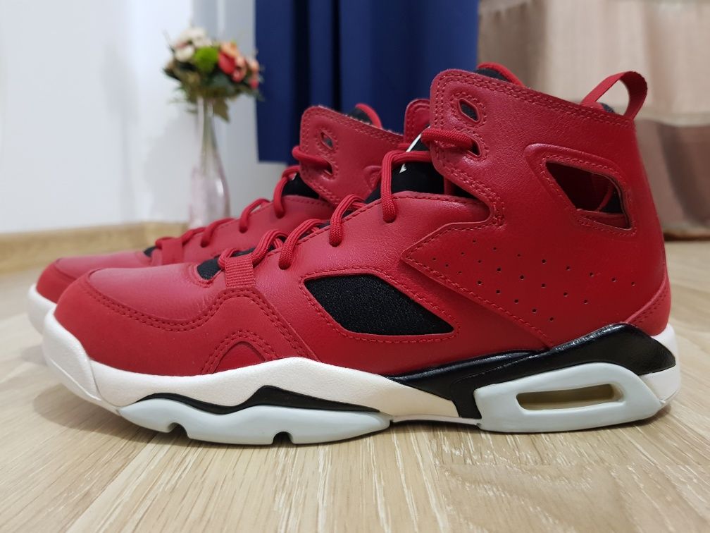Adidasi Jordan mărimea 38 nike force boost