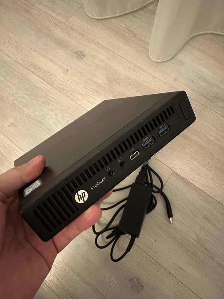 Mini unitate HP Prodesk I3 6100 8gb 1TB super rapid