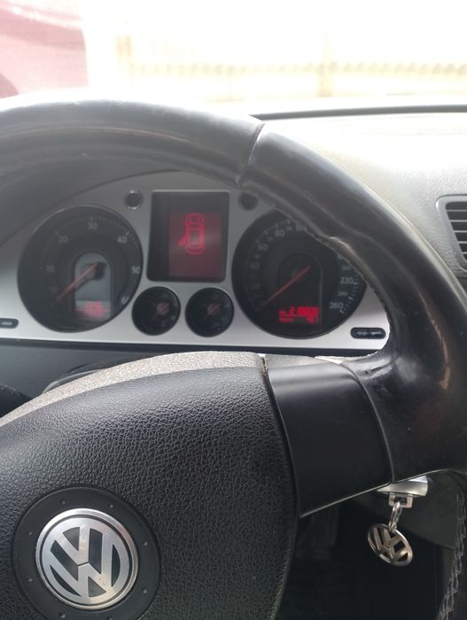 Vând Passat B6 2.0 tdi