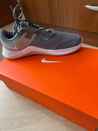 Маратонки Nike чисто нови, с кутия