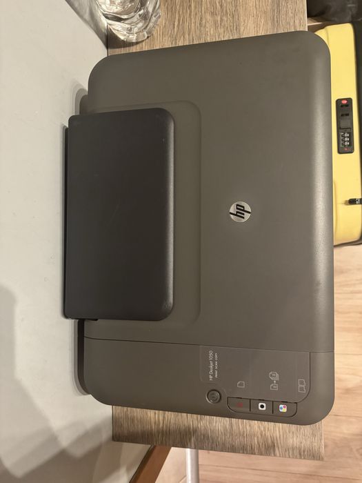 принтер HP Deskjet 1050