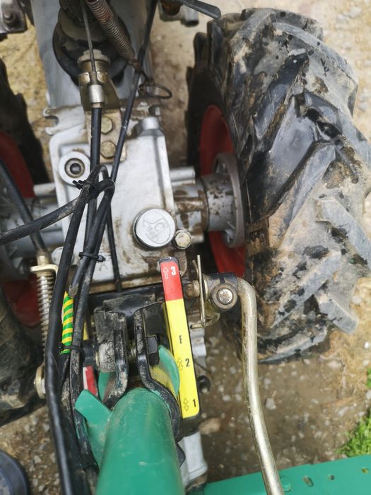 De vânzare motocultor.