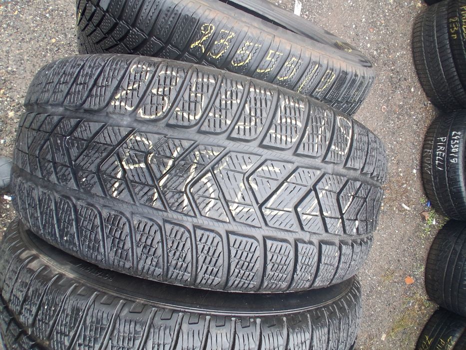 235 55 19 PIRELLI SCORPION 4броя зимни