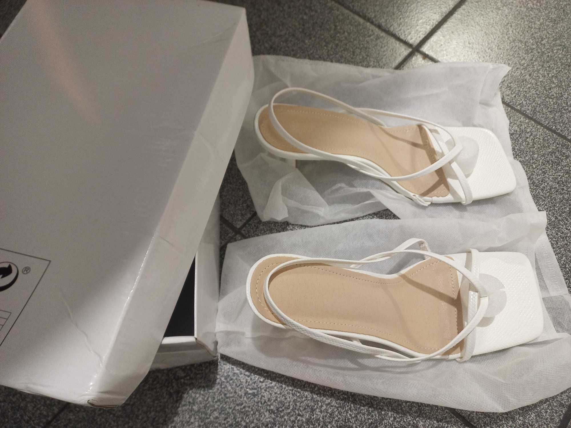 Обувки #сватба висок ток 8 см чисто бели N41-Lable Size, EU size - 40
