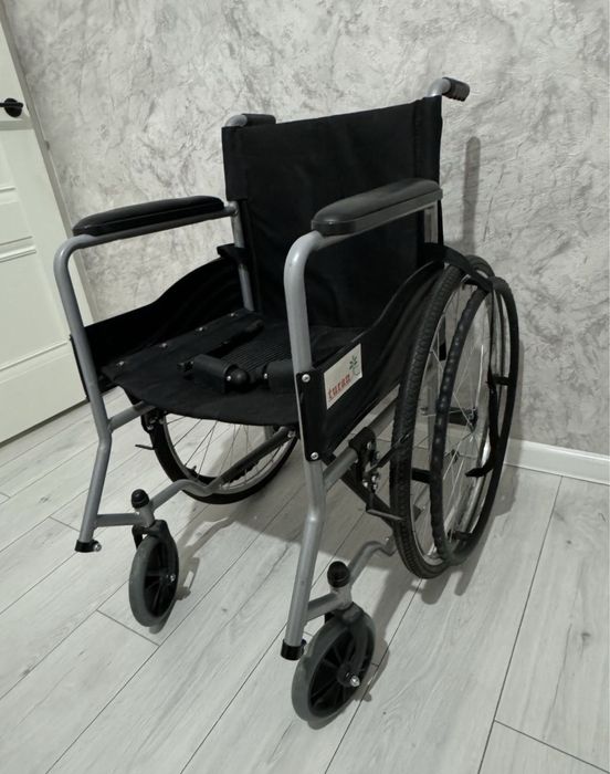 Инвалидная коляска ручная Новый