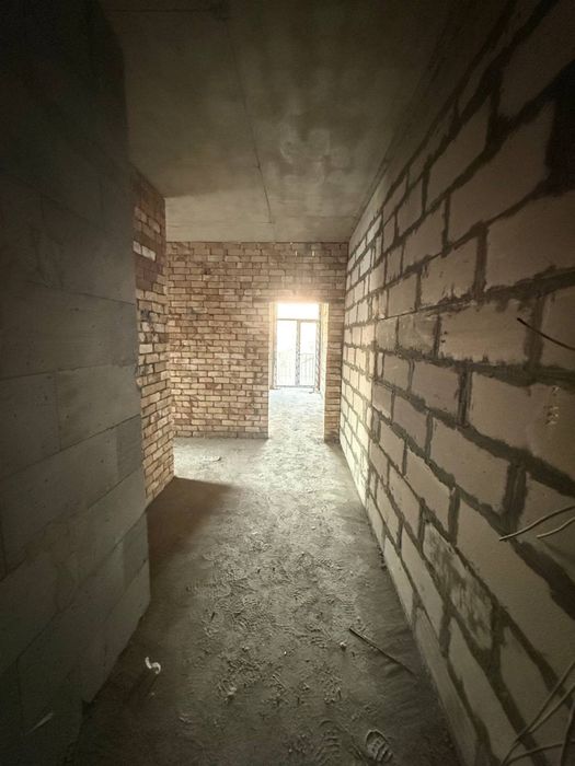 Продается квартира коробка новостройка