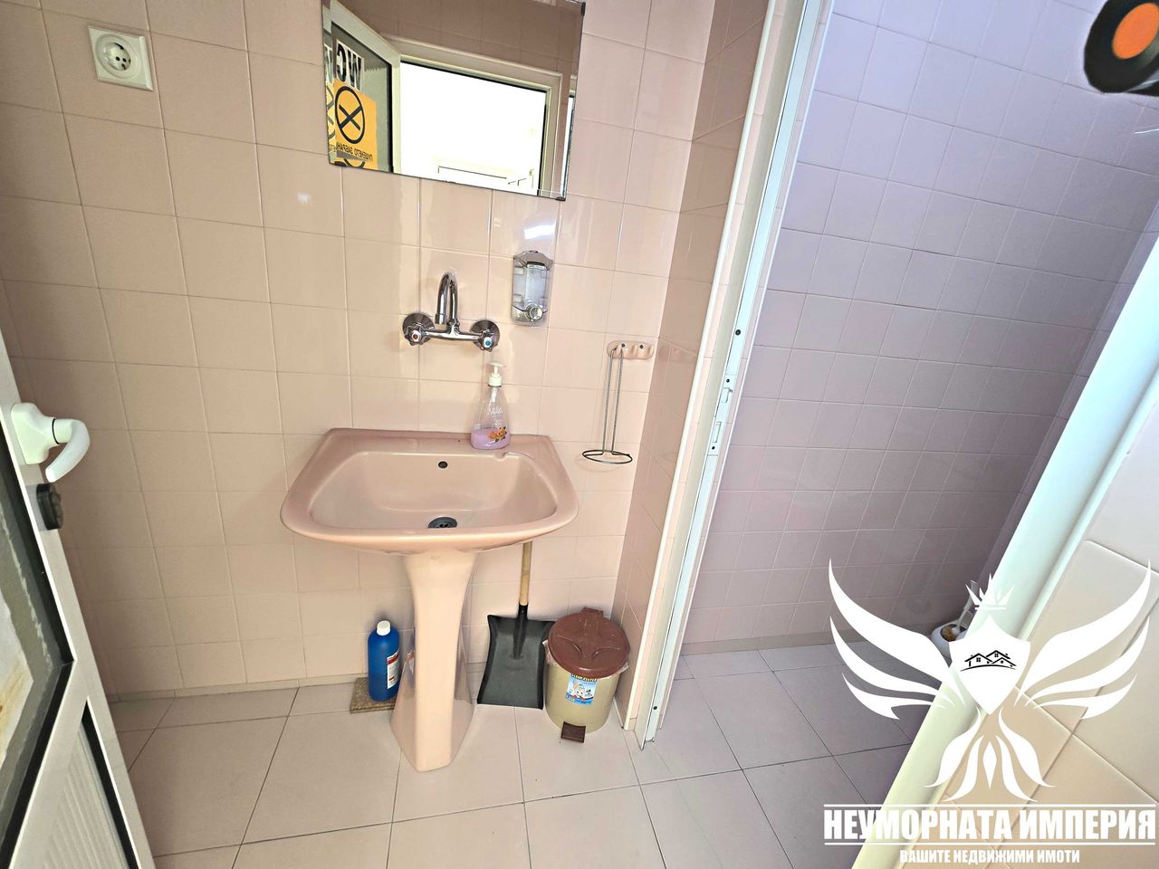 Дава се под наем Офис в Асеновград - 40 кв.м за 362 € - Снимка #10