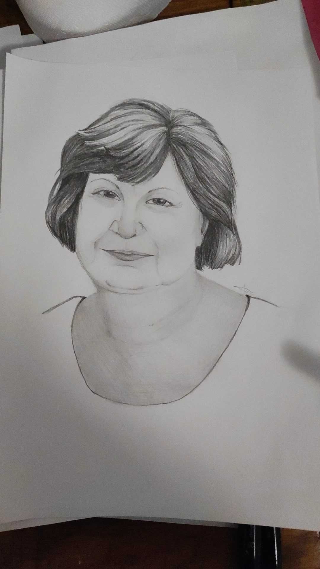 Portret în creion