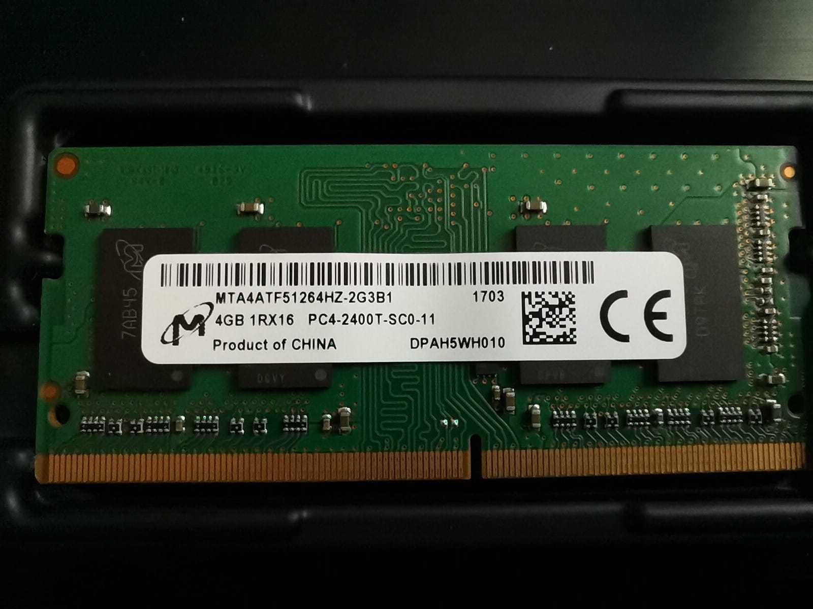 DDR4 4gB Micron Teh MTA4ATF51264HZ-2G3B1 4GB 1RXx16 PC4-2400T-SC0-11