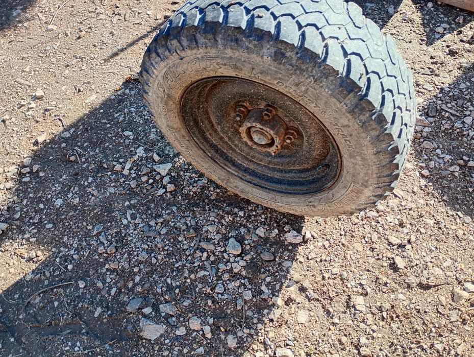 Vând axă in stare foarte buna