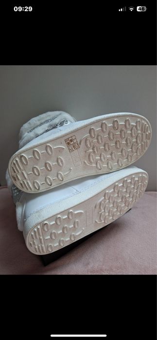 Love Moschino ghete de iarna
