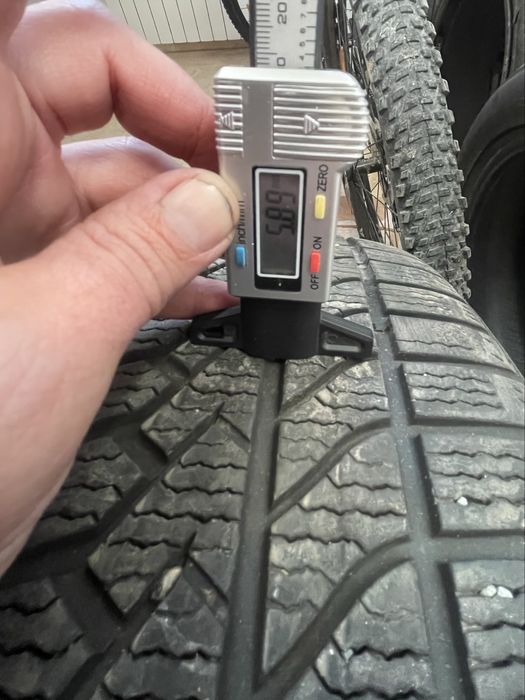 225/55/17 anvelope iarna dot 2022