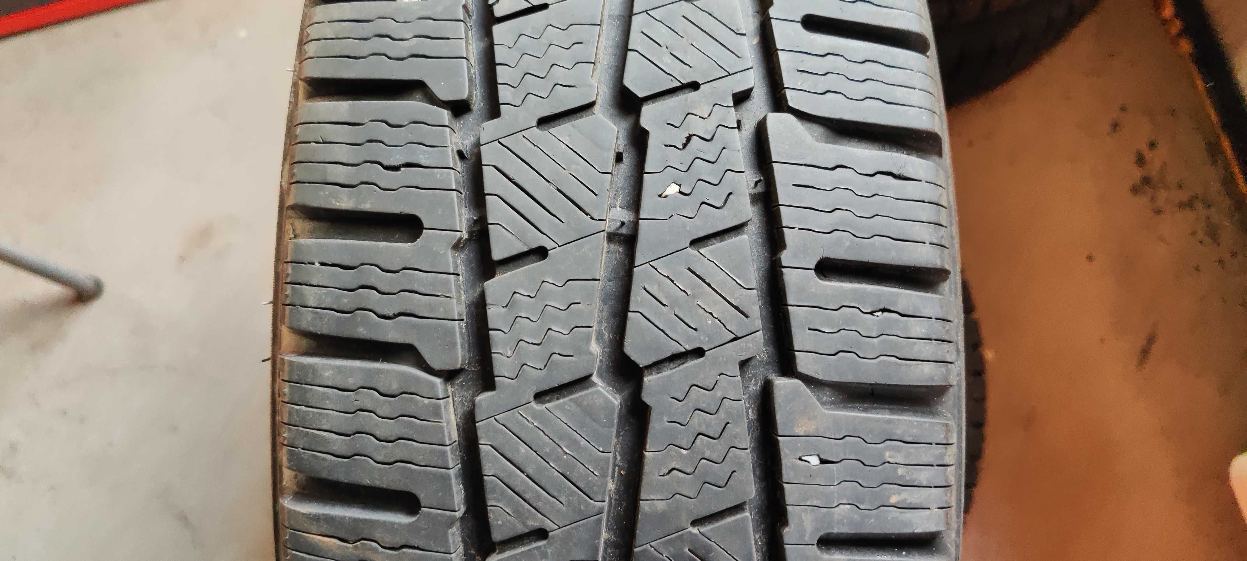 4бр.зимни гуми 215/60/17C Michelin