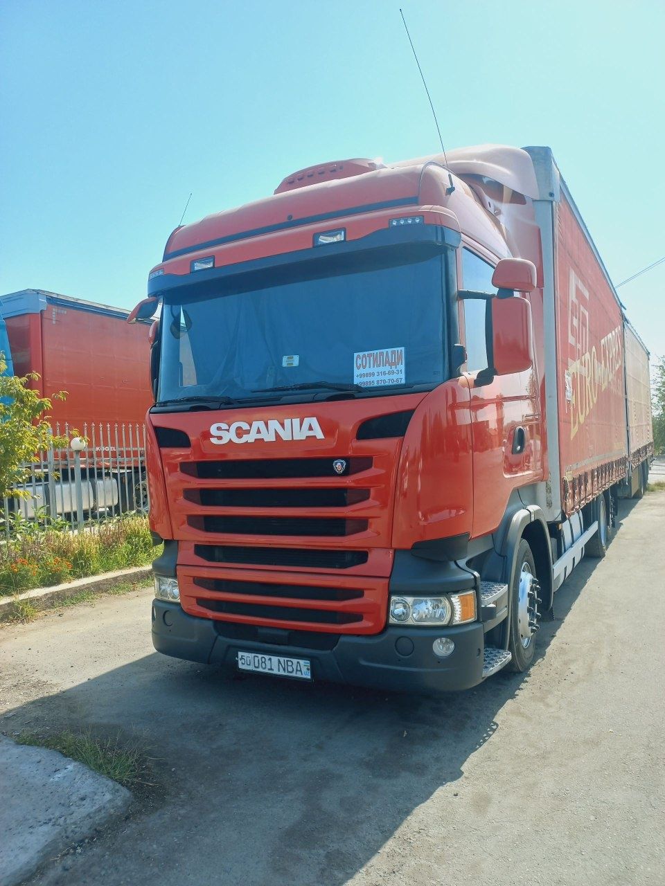 SCANIA паравоз + прицеп cотилади