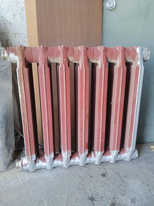 Батарея чугунная