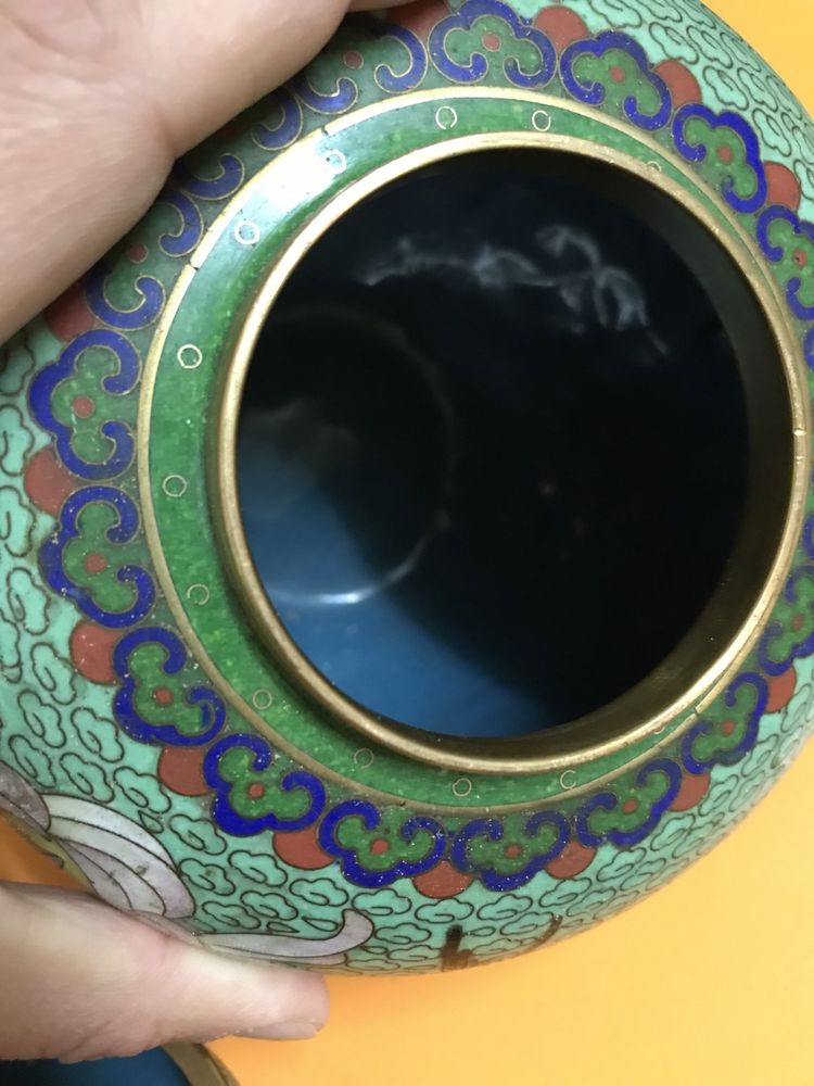 Vase chinezesti metal