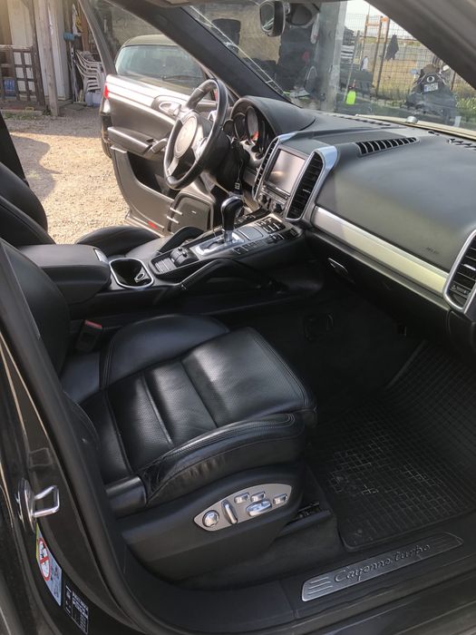 Porsche Cayenne Turbo 4.8i/500cp