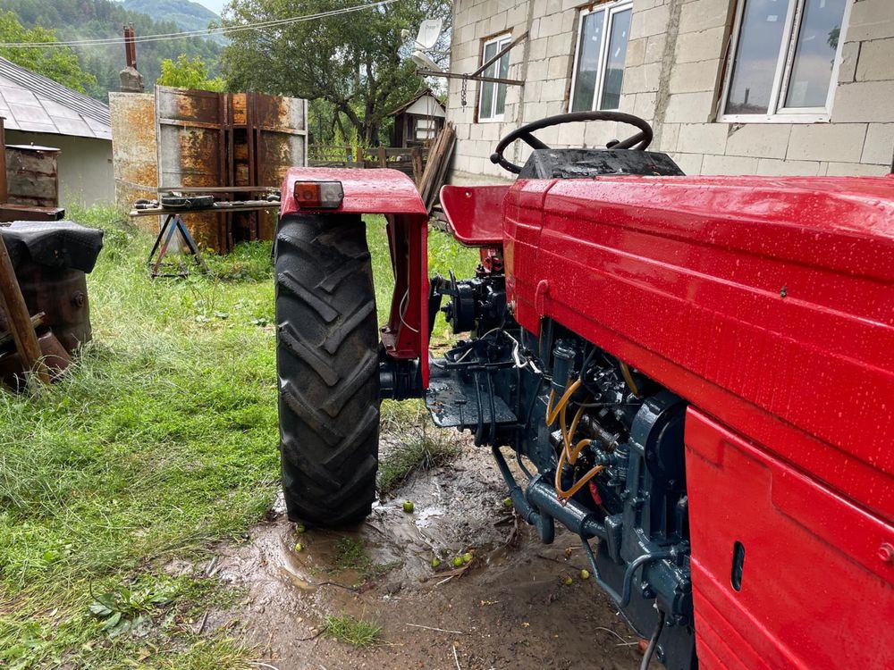 Vand Tractor UNIVERSAL445 - D115