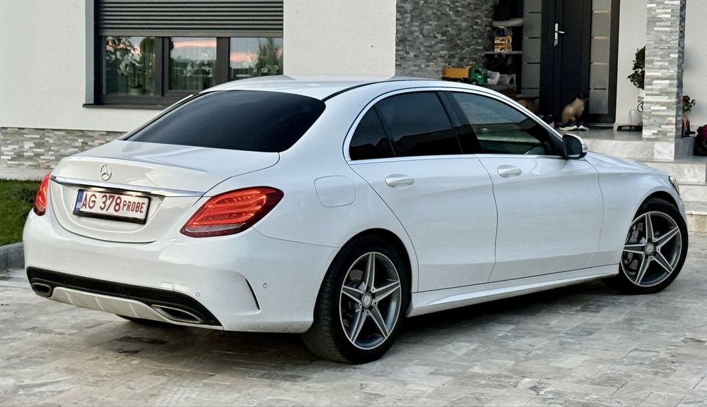 Mercedes-Benz C200 AMG automat camera led km reali rate/buy/back