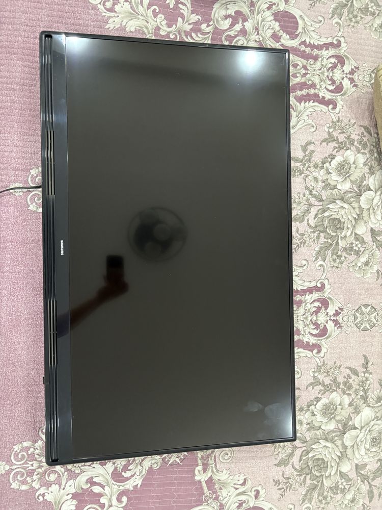Продается ТВ Samsung 40