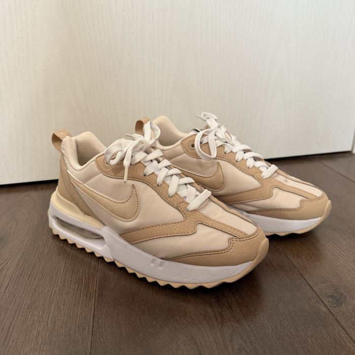 Дамски маратонки Nike