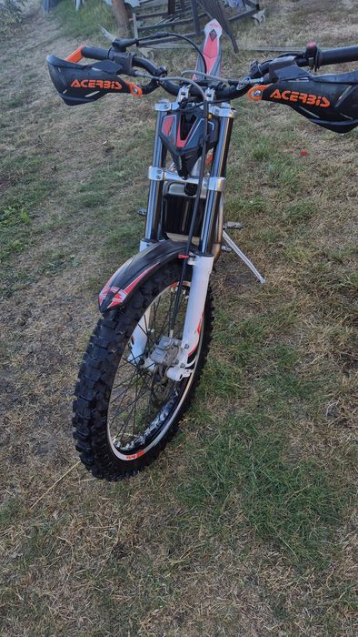 Trial Beta 300 SS