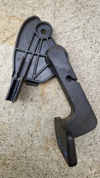 Maner deschidere capota Audi A4 cod 8E1 823 533 B