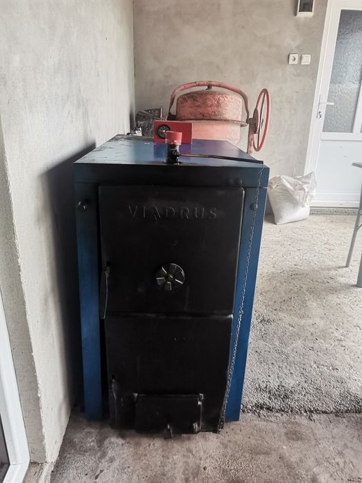 Vând centrală /cazan pe lemne 35 kw