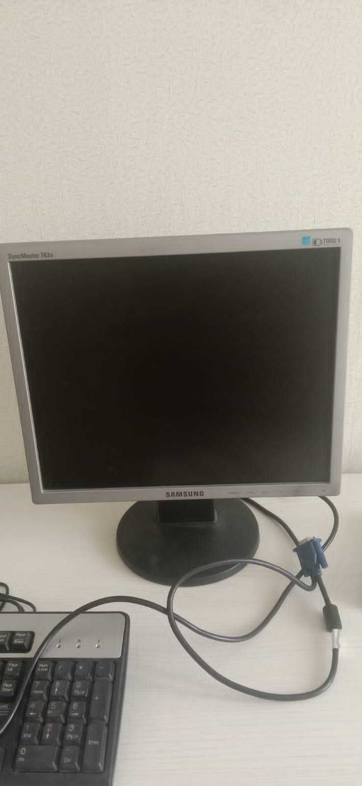 Продам монитор Samsung, мышь и клавиатуру