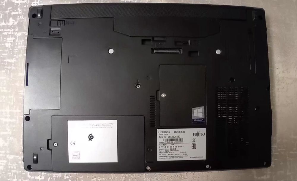 Лаптоп Fujitsu Lifebook E546