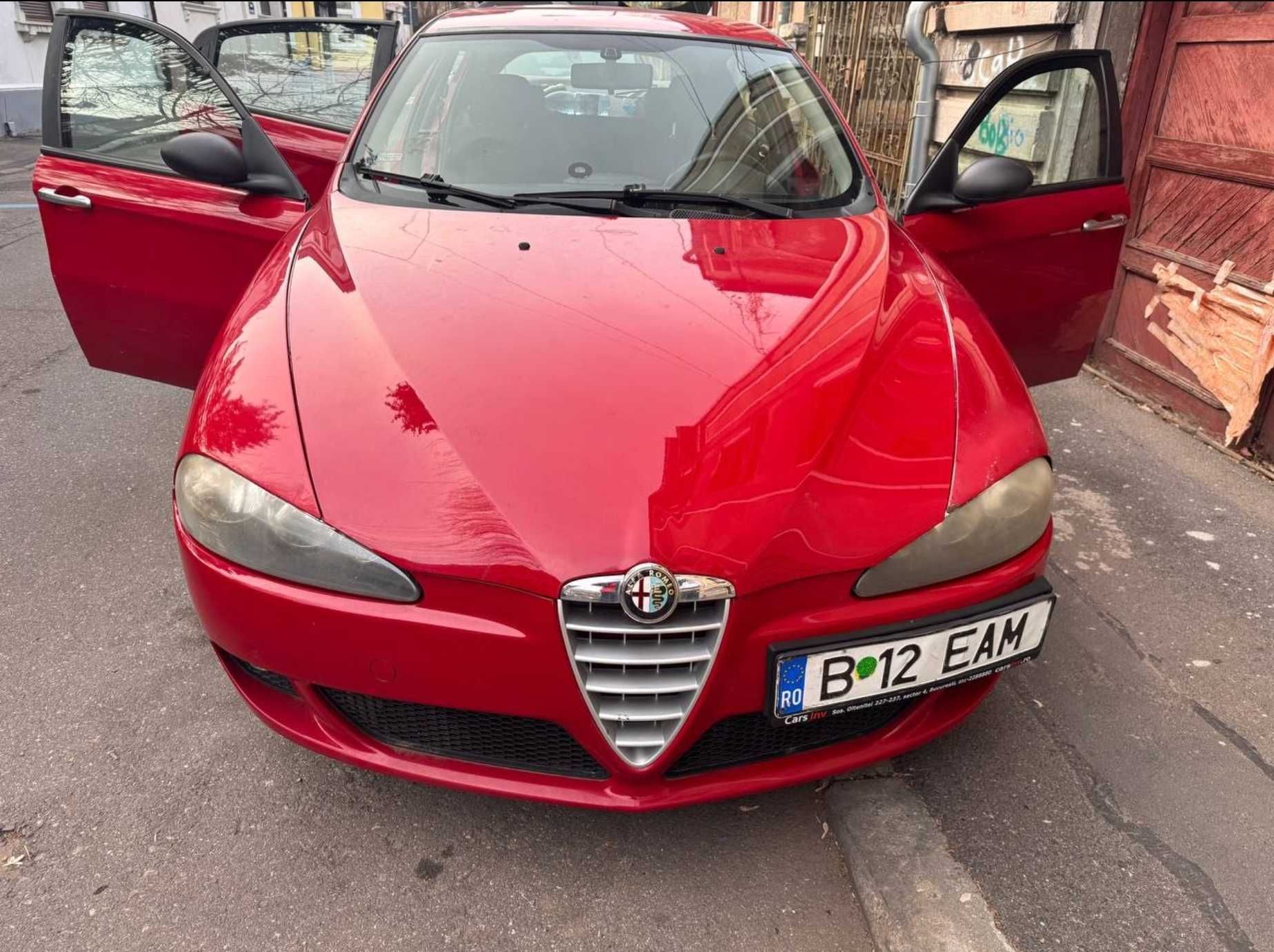 Alfa Romeo 147 rosu